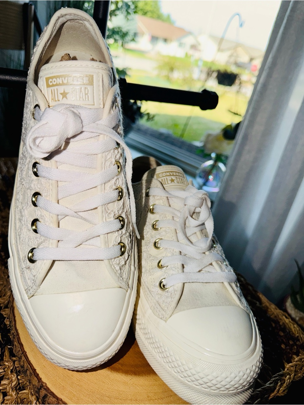 Converse Women's Low Top Sneakers in Off-White Lace